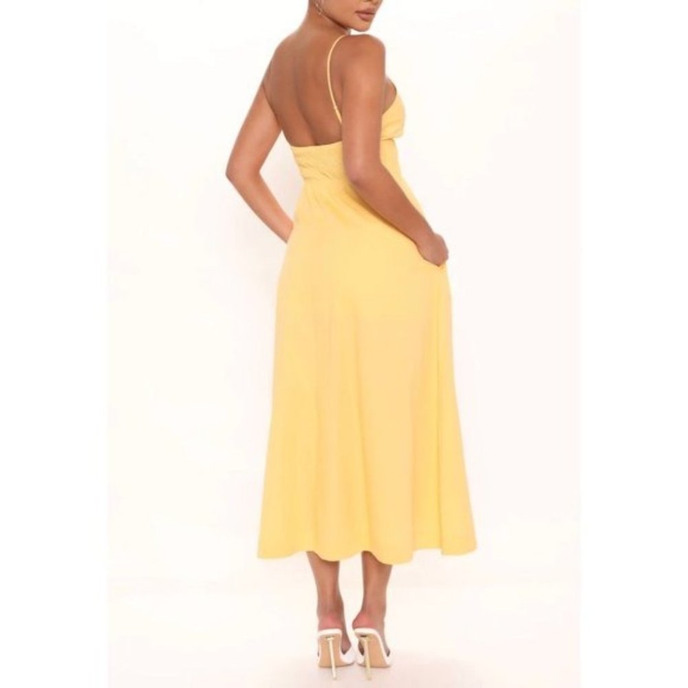 NWOT Fashion Nova V Neck Yellow Juno Maxi Dress Size Medium Cocktail Party - Picture 2 of 11